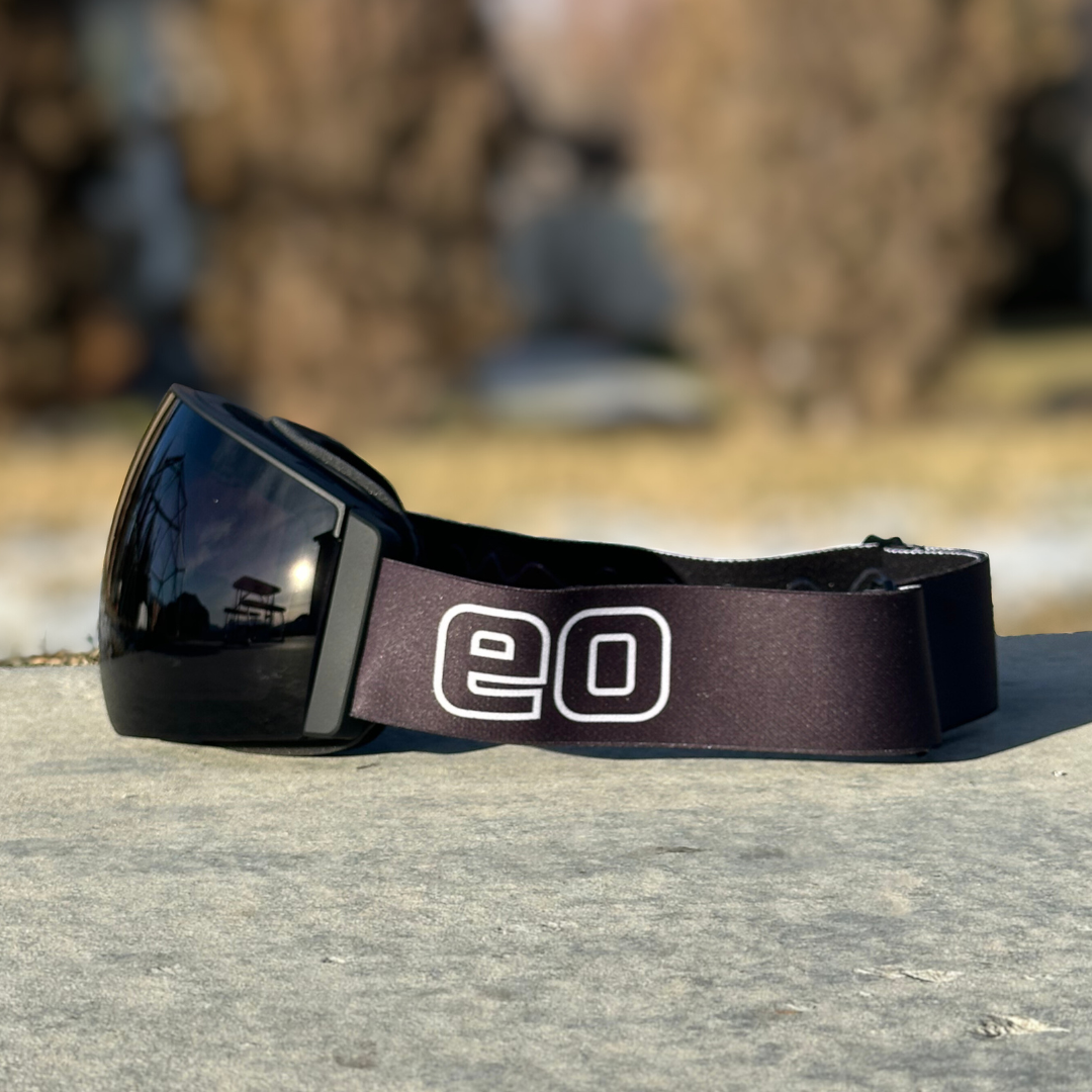 mage sight goggles The MACH SCHNELL Photochromic Magnetic Lens Snow Goggle White: CLEAR to GRAY