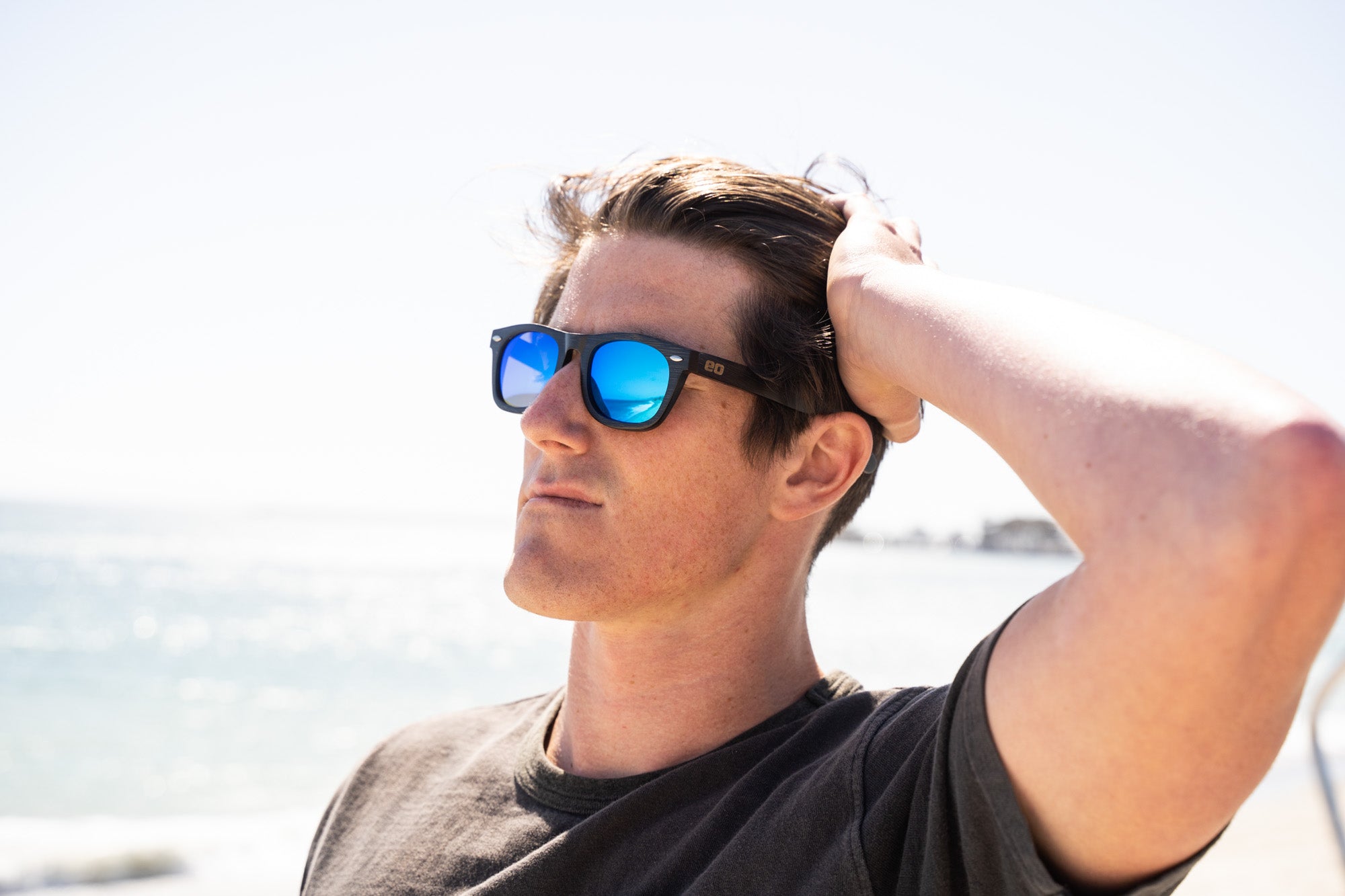 Mens store floating sunglasses